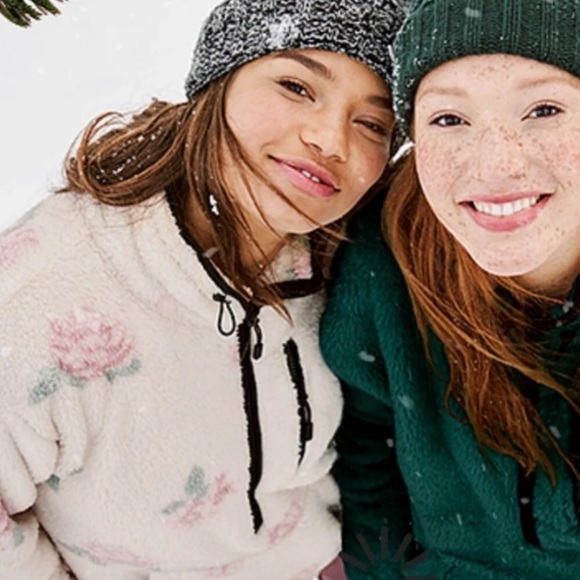 ❌SOLD PINK Sherpa Quarter Zip - Picture 3 of 7